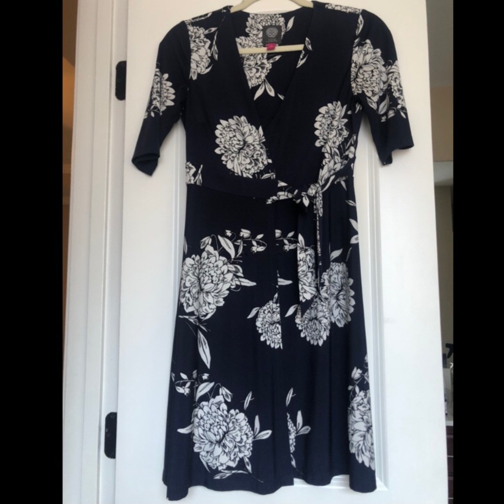 Vince Camuto Wrap Dreas